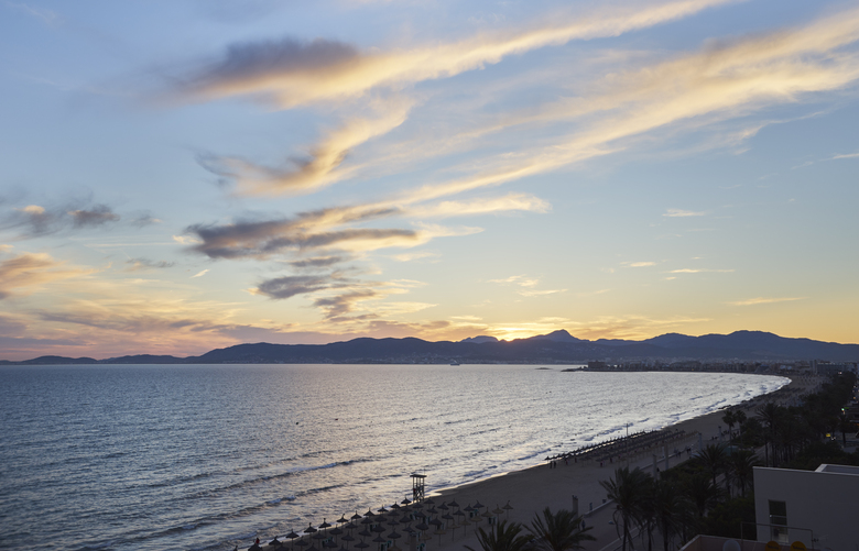 Hotel Pure Salt Garonda