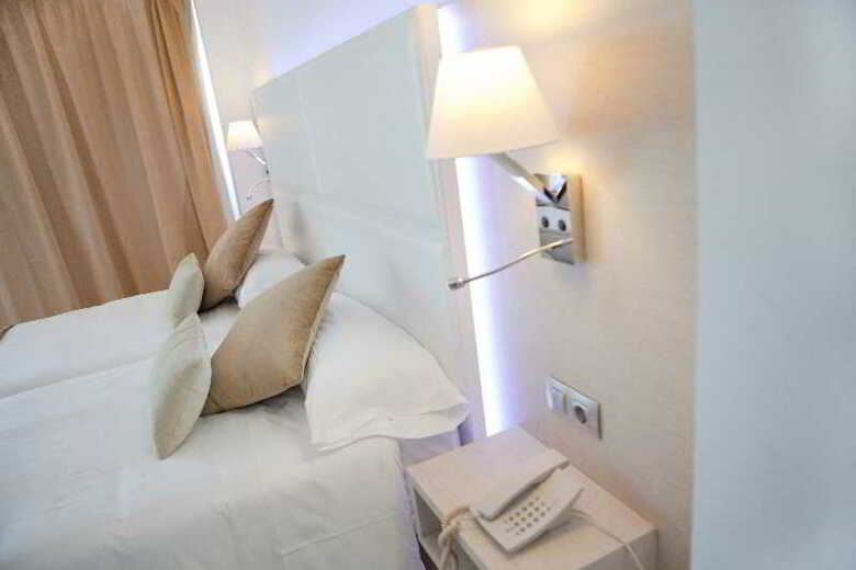Hotel Pure Salt Garonda