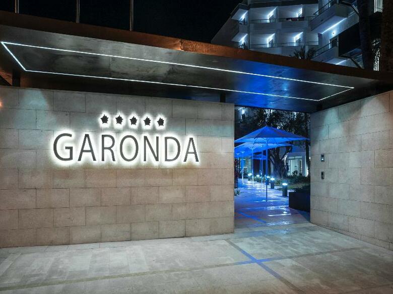 Hotel Pure Salt Garonda