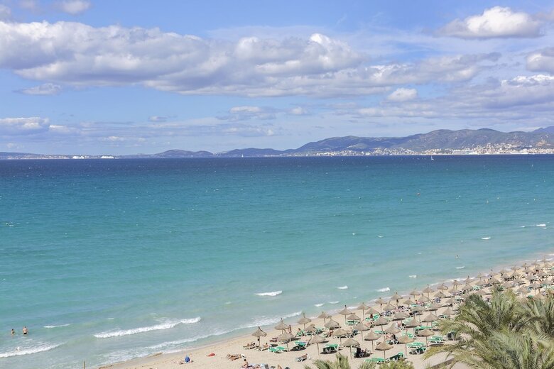 Hotel Pure Salt Garonda
