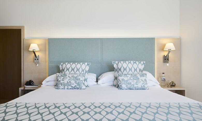 Hotel Pure Salt Garonda