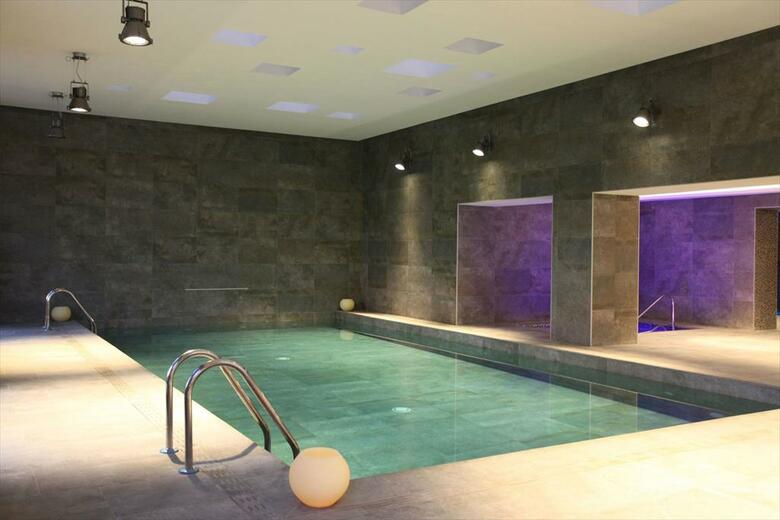 Hotel Pure Salt Garonda