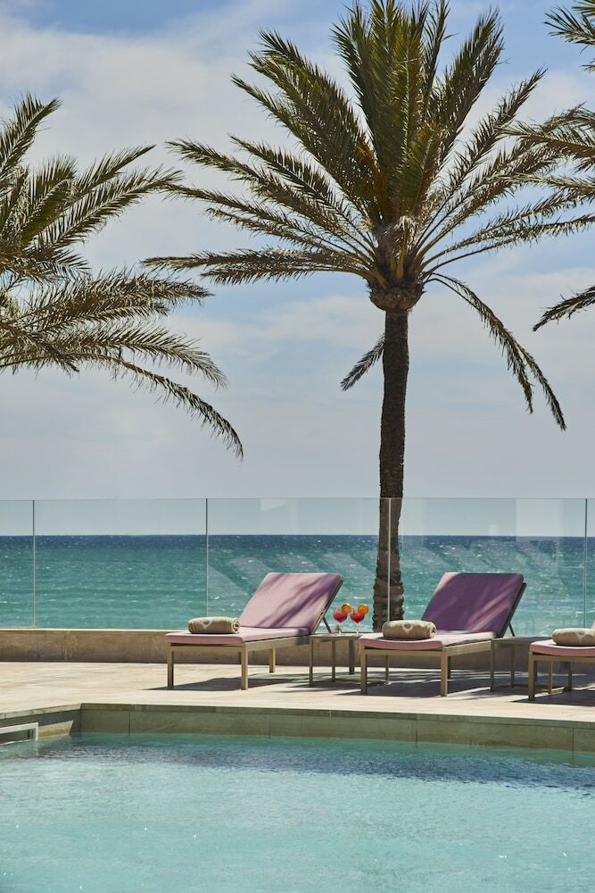 Hotel Pure Salt Garonda