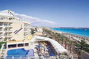 Hotel Pure Salt Garonda