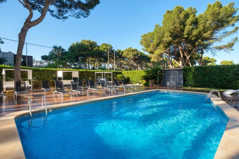 Apartamentos Tres Torres