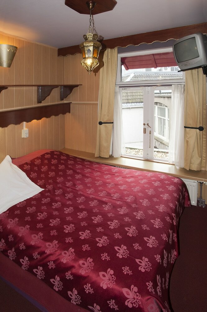Hotel Nadia