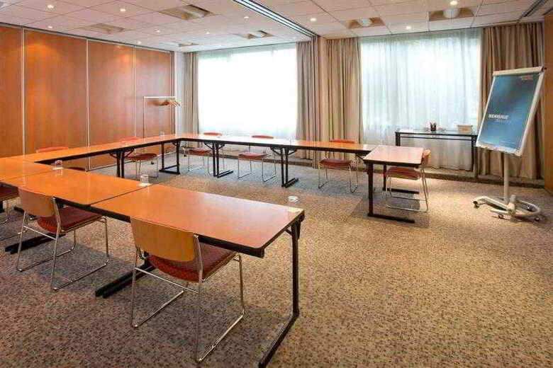Hotel Novotel Creteil Le Lac