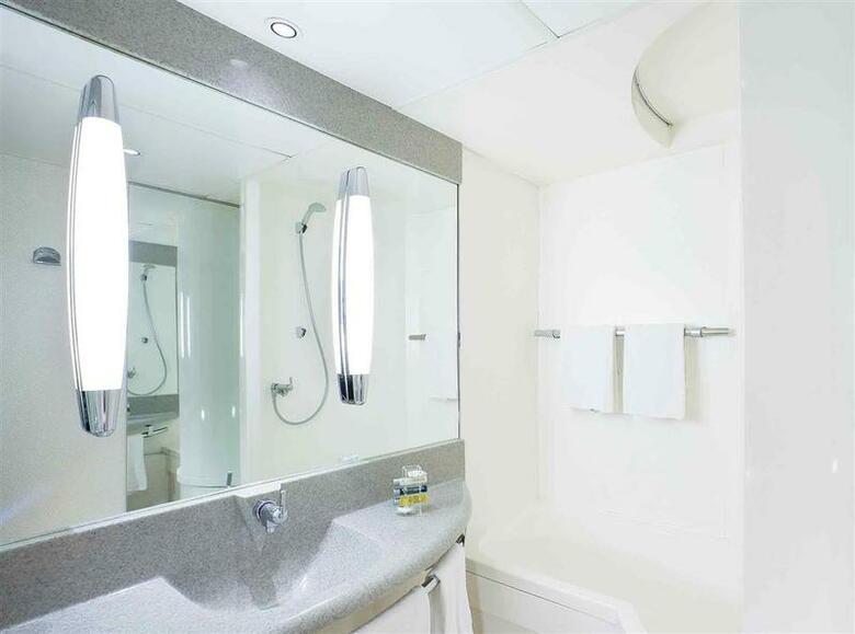 Hotel Novotel Creteil Le Lac