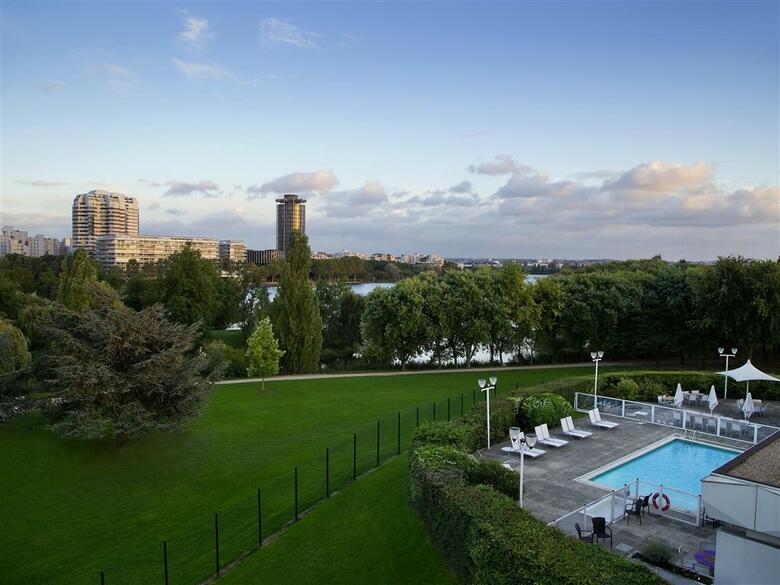 Hotel Novotel Creteil Le Lac