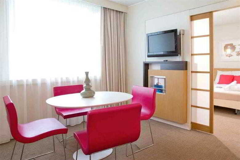 Hotel Novotel Creteil Le Lac