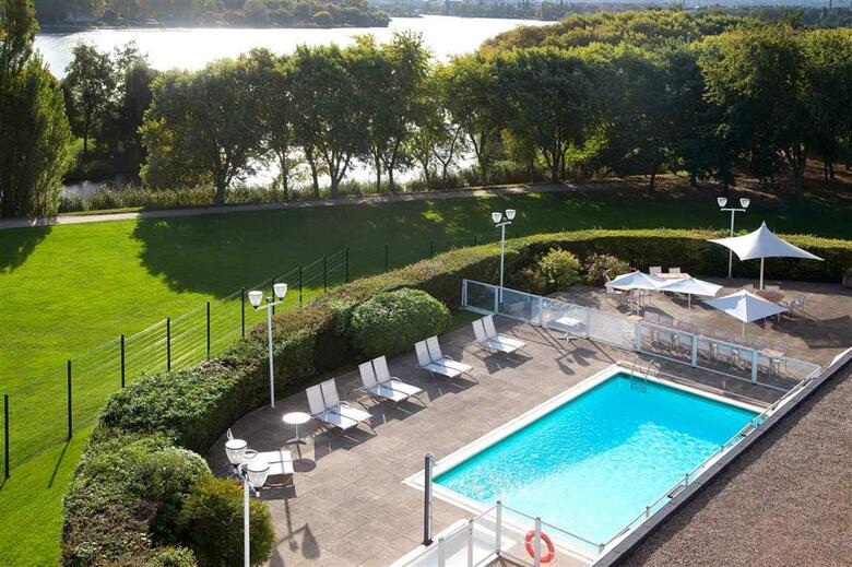 Hotel Novotel Creteil Le Lac