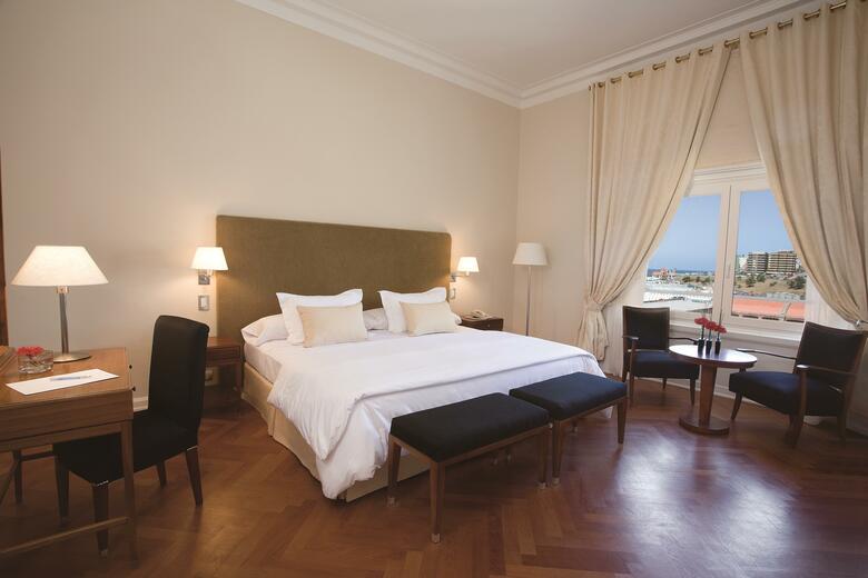 NH Gran Hotel Provincial