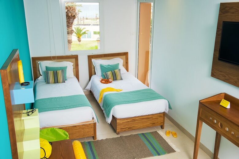 Hotel Aqi Skanes Resort