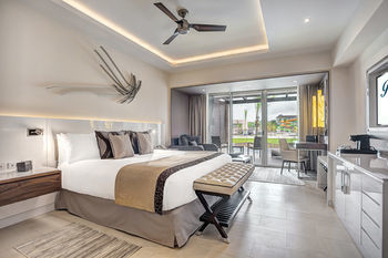 Hotel Royalton Blue Waters Montego Bay - All Inclusive