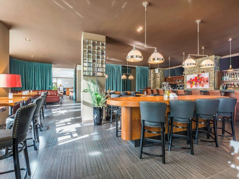 Hotel Novotel Montreal Airport