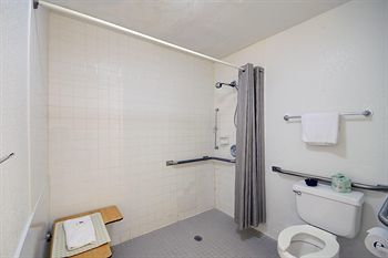 Motel 6 Houston - Baytown East