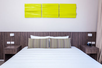 Hotel Ibis Styles The Entrance