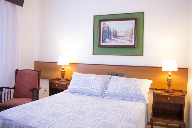 Holz Hotel