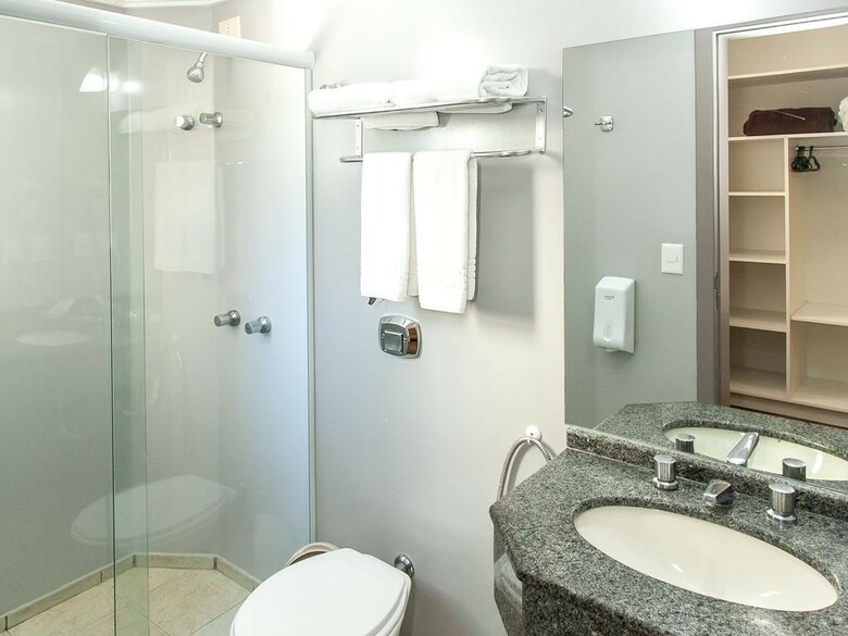 Hotel Valerim Plaza - Centro