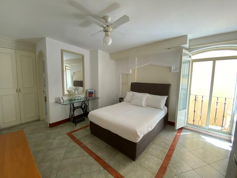 Hotel La Casona De Los Vitrales