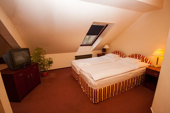 Hotel Korona Pension Restaurant