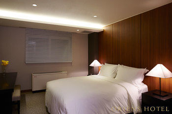 Oriens Hotel & Residences
