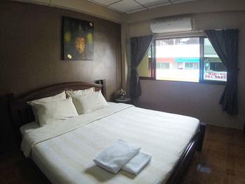 Hostal Drunken Duck Guesthouse