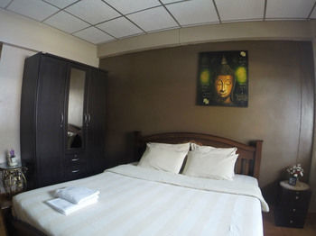 Hostal Drunken Duck Guesthouse