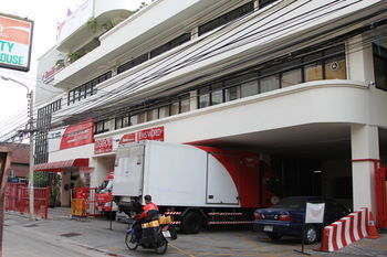 Hotel New C.h. Guest House