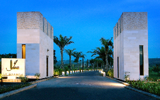 Hotel Le Grande Suites Pecatu