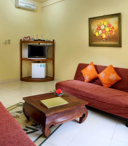 Hotel The Bali Shangrila Beach Club