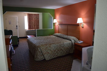 Hotel Royal Inn Douglasville