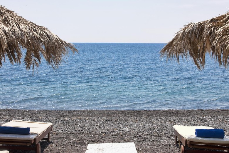 Hotel Alesahne Beach