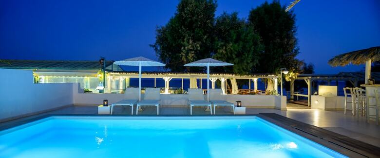 Hotel Alesahne Beach
