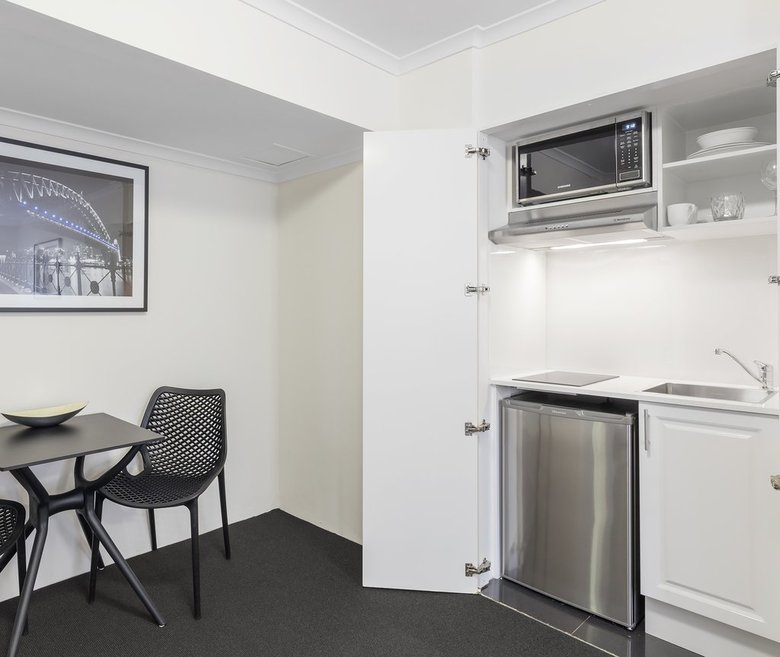 Hotel Regis On Castlereagh