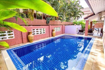 Baan Kanittha - 4 Bedrooms Private Pool Villa
