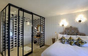 Hotel H�tel Le Petit Palais D'agla�