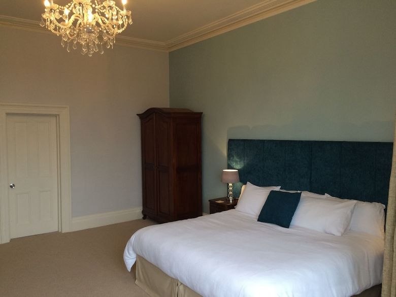 Crofton House Hotel