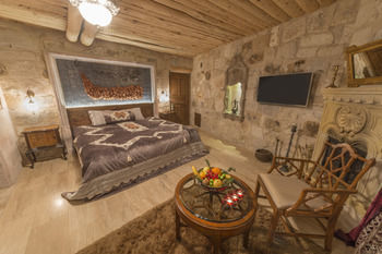 Hotel Elika Cave Suites