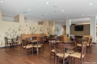 Hotel Sleep Inn & Suites