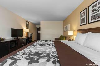 Hotel Sleep Inn & Suites