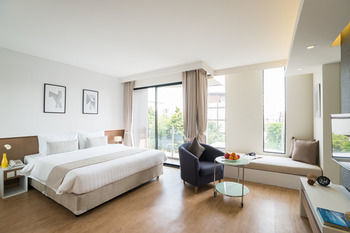 At Mind Premier Suites Hotel