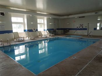 Hotel Toledo Bridgepointe Inn & Suites
