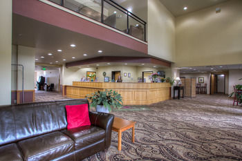 Quinault Sweet Grass Hotel