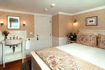 Bed & Breakfast The Revere Guest House