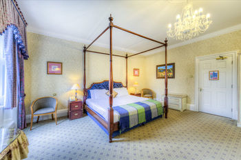 Clarion Collection Hotel Makeney Hall