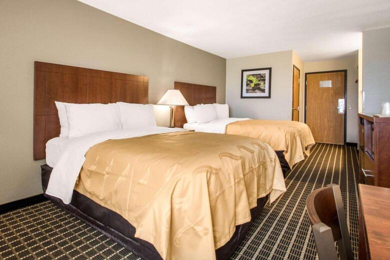 Hotel Roadstar Inn
