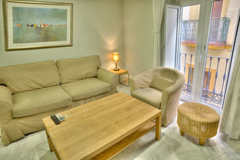 Apartamentos Mariano De Cavia