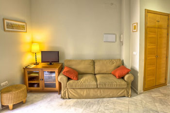 Apartamentos Mariano De Cavia