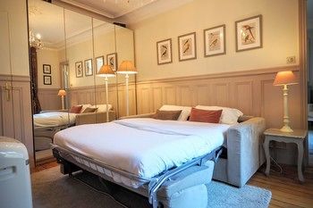 Paris Stay Apartment - Louvre Elegant Suite